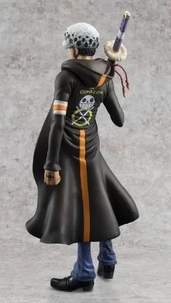 MegaHouse Portrait Of Pirates Sailing Again One Piece Trafalgar Law Ver. 2 (Re-run) -Bandai Store 3213d861094a4ff29e7fb37b076ae715.jpg