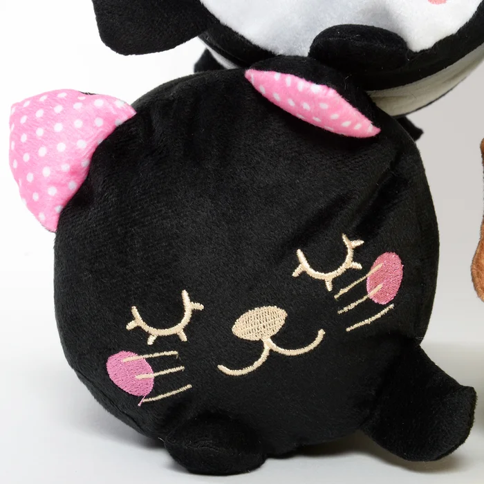 Goronne Cushions 10 Goronne Cushions - Image 10