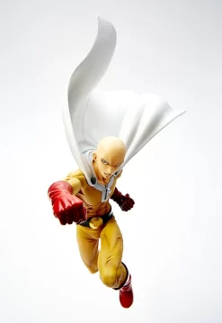 Sentinel One-Punch Man Saitama 1/6 Scale Figure