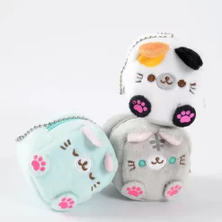 Square Cat Plush Coin Cases -Bandai Store e31ab96bb87d4373b78050a2ef2c6f78.jpg